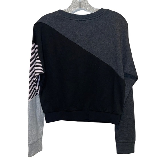 NWT Victoria Secret Women Top Size S - Picture 2 of 4